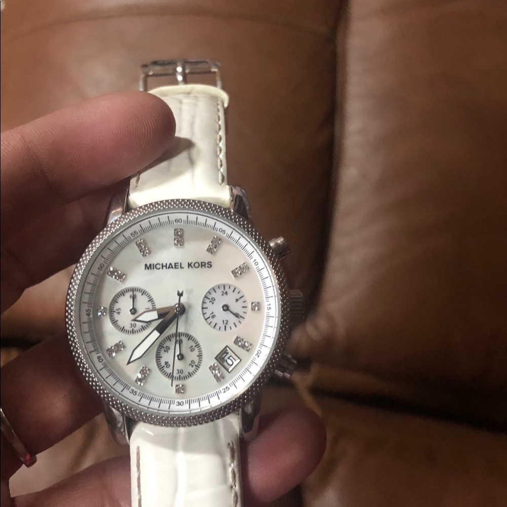 Michael Kors watch, like new only worn twice!!!